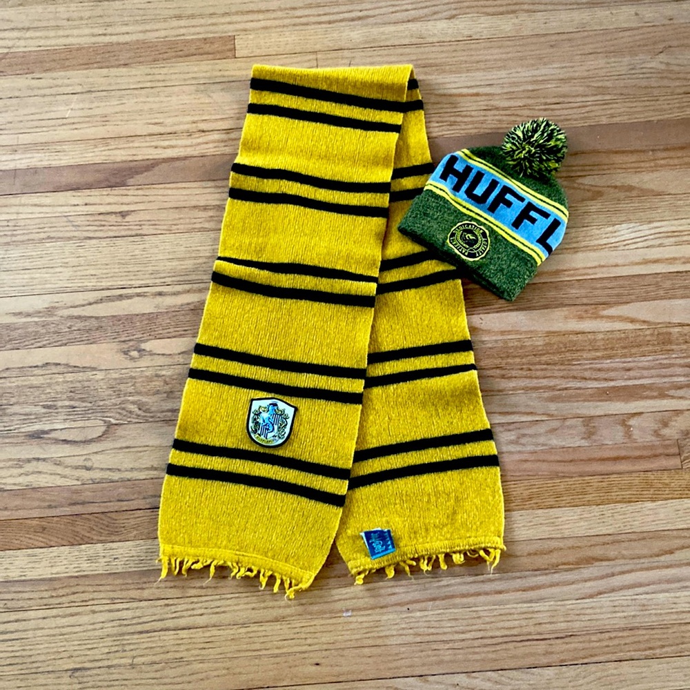 Harry Potter | Hufflepuff Scarf and Beanie